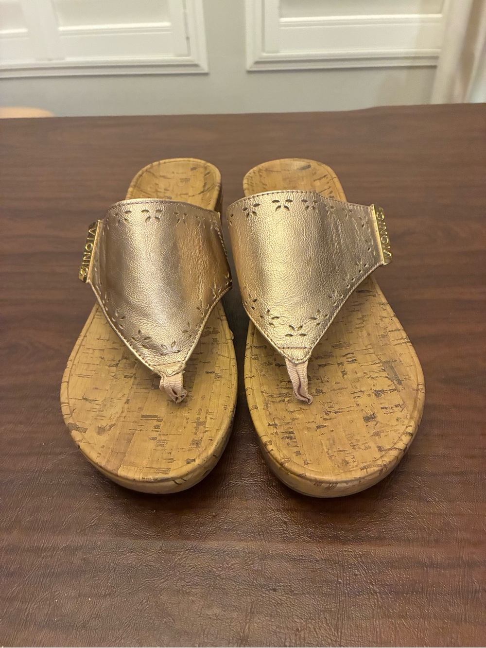 Vionic Gold Cork-Style Toe-Post Sandals - Leather Upper size 8